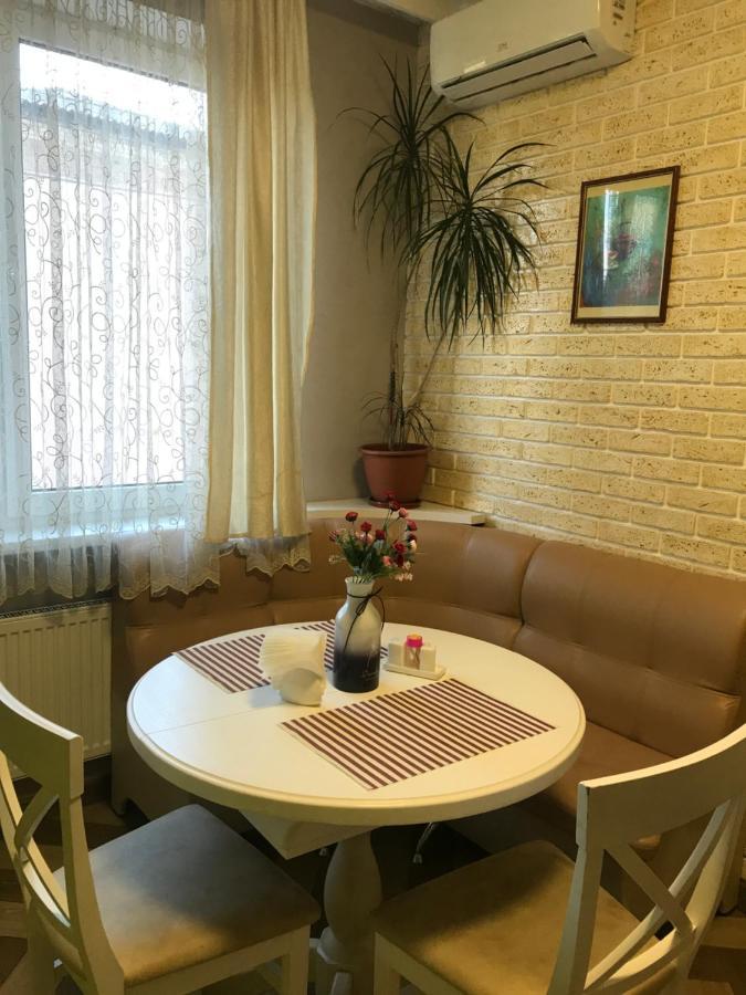 Apartmant In Kpi З Двома Спальнями Kiev Buitenkant foto