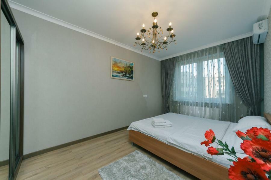 Apartmant In Kpi З Двома Спальнями Kiev Buitenkant foto