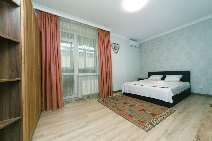 Apartmant In Kpi З Двома Спальнями Kiev Buitenkant foto